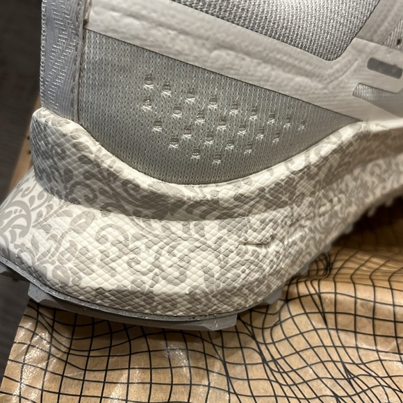 FREE SHIP Limited Edition Floral Nike React Pegasus Trail 4 NWT - Picture 5 of 16